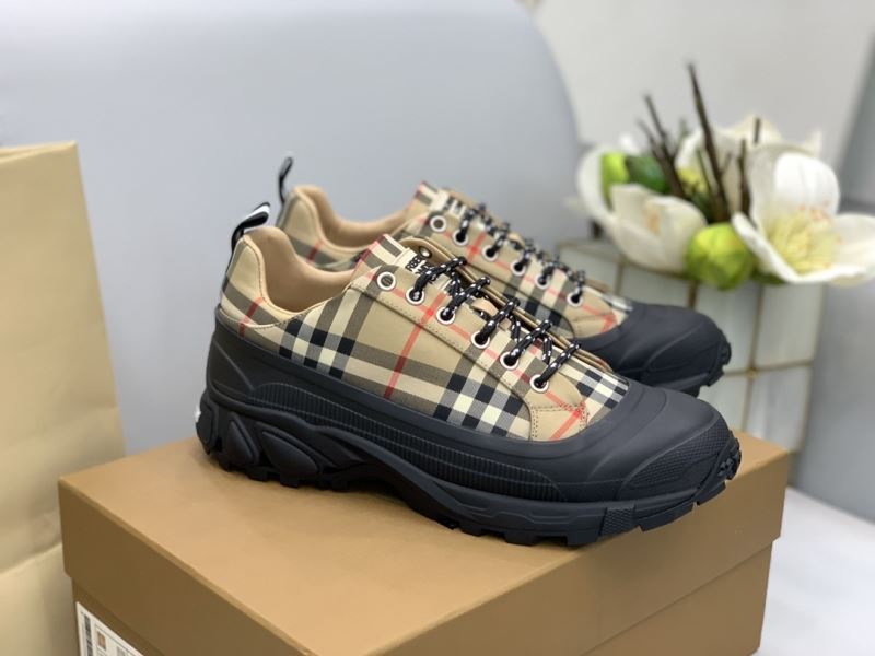 Burberry Low Shoes